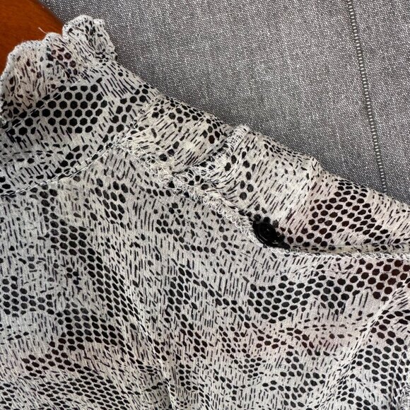 Vintage Y2K INC Silk Black White Lace Print Victorian Collar Long Sleeve Blouse - Picture 11 of 15